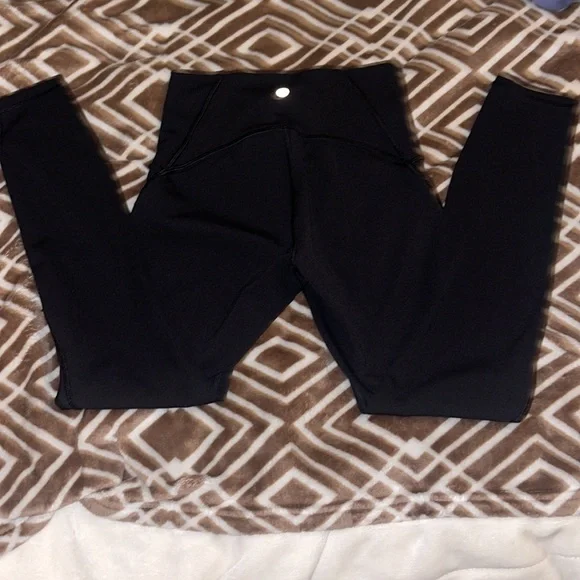 Lulu lemon leggings - Picture 10 of 11